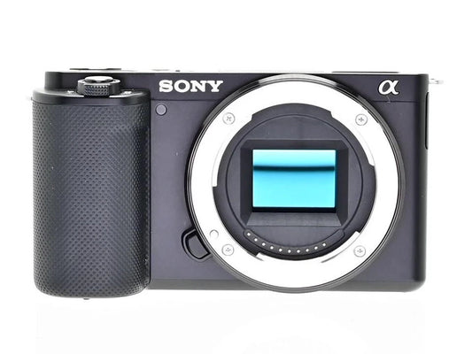 Camara Sony ZV-E10 Mirrorless (Black) Usada Con Lente Kit 16-50mm